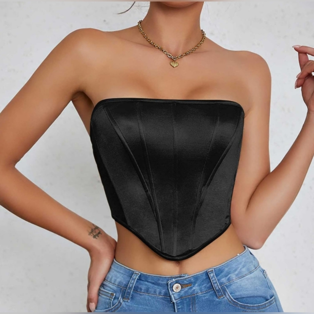 Black Sleeveless Corset Bustier Crop Top 🔥